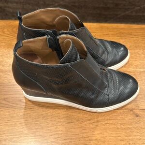 Paolo bootie sneakers black size 9